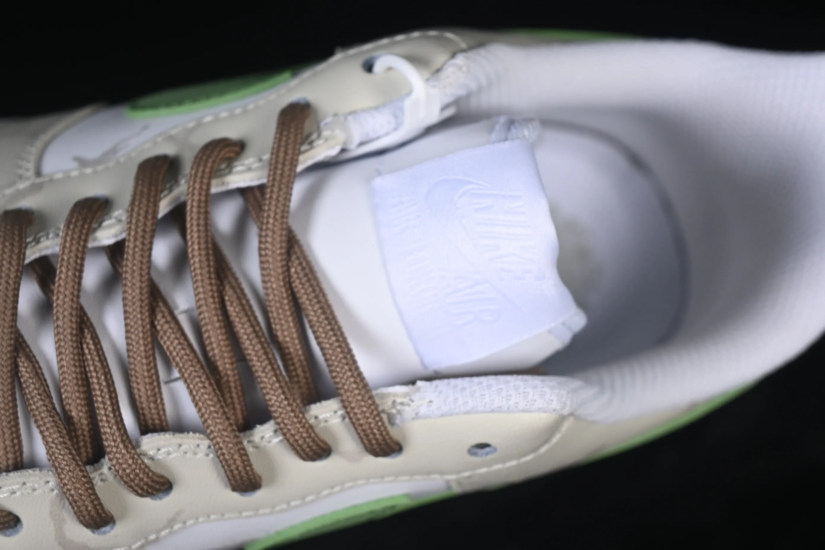 All categories Nk Air Force 1 Air Force series Nk Air Force 1 Low Air Force low-top Nike Air Force 1'07 Low brown-green prologue Air Force 1 low-top casual sneakers ZH0316-130